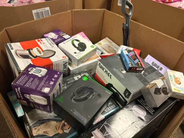 TGT Electronics Pallet - Image 2