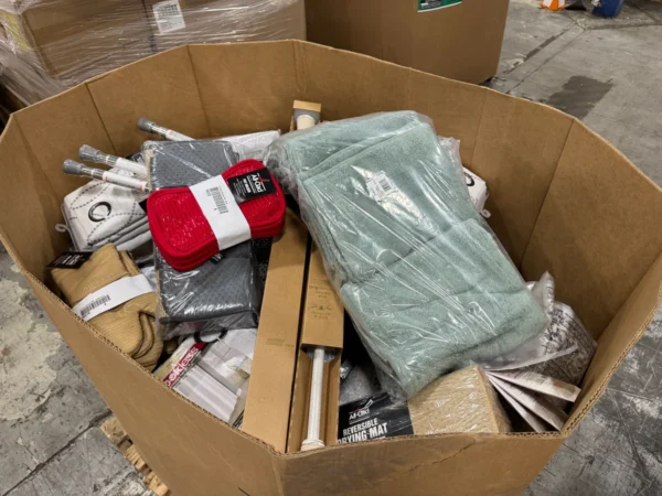 Bed, Bath & Beyond Truckload - BRAND NEW Merchandise - Image 3