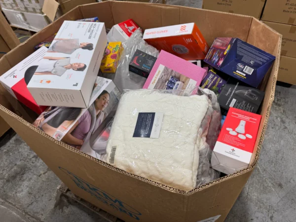 Bed, Bath & Beyond Truckload - BRAND NEW Merchandise